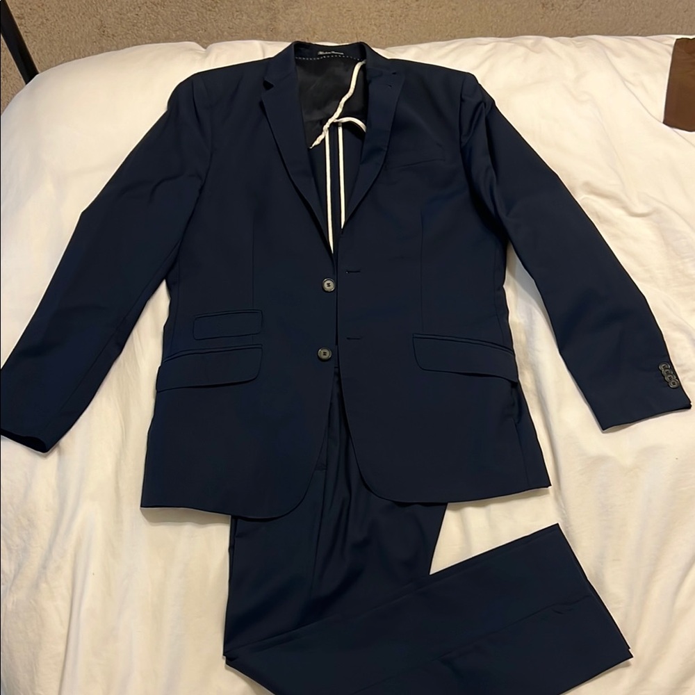 H&M Navy Blue Suit with Textured Fabric and Tailored Fit